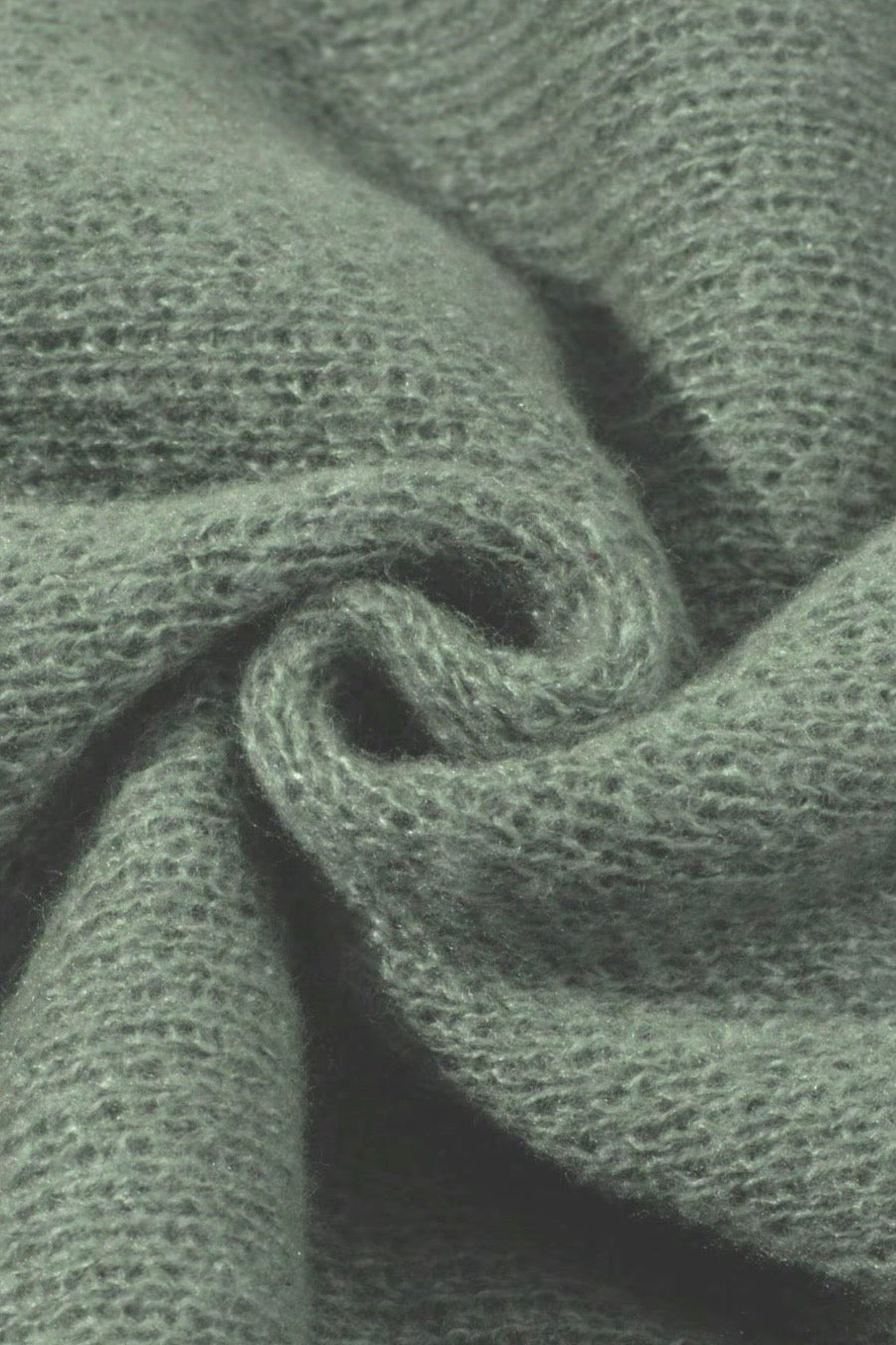 Soft knitted Vellure sweater